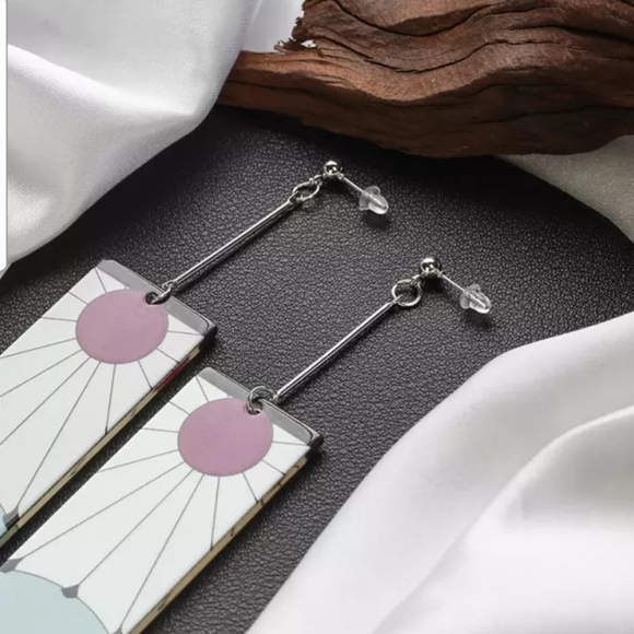 Demon Slayer Earrings (Tanjiro Kamado Hanafuda) - Picture 5 of 6
